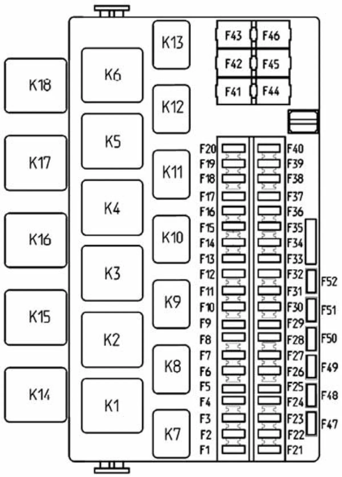 Монтажный блок в салоне автомобиля